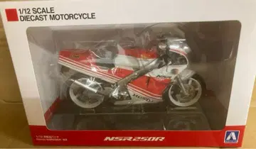 혼다 NSR250R '88 파이팅 레드/로스 화이트 피규어