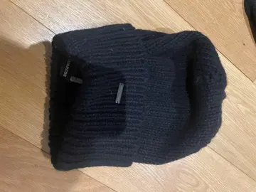 정품 DSQUARED2 블랙 니트 모자 M