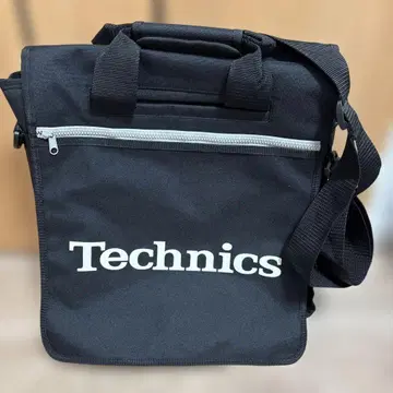 Technics 숄더백 블랙 [ PC 수납 가능 ]