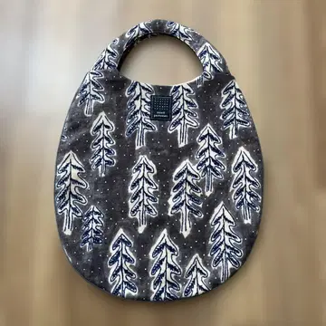 미나 페르호넨 Snow candle 에그백