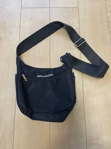 selva secreta 블랙 숄더백