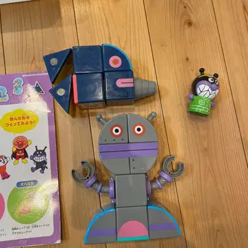 [중고] 자석으로 찰칵! 반짝이는 큐브 세균 메카 세트 호빵맨