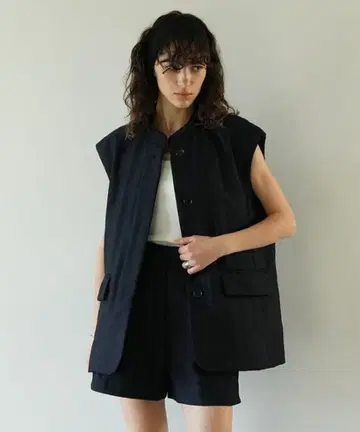 CLANE 패디드 메쉬 베스트