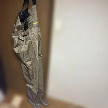 VEGA 가슴 하이 웨이더 카키