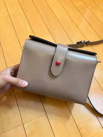 한국 구매 [ ALAND ] 다크 핑크 하트 숄더백