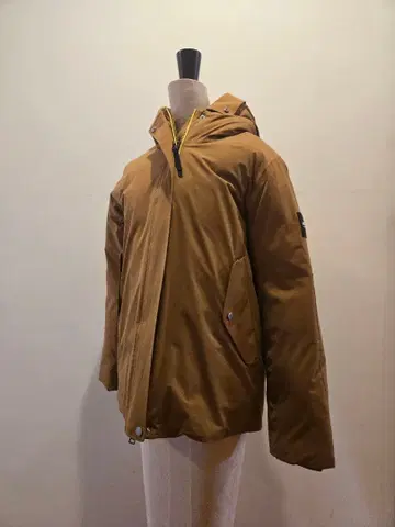 AIGLE 후드 부착 브라운 다운 자켓