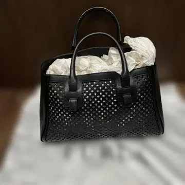 블랙 메쉬 핸드백 파우치 포함