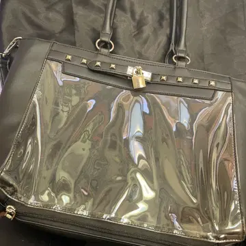 자카마트 A4 스터드 하네스 토트