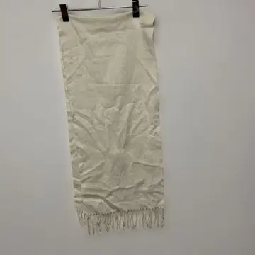 프린지 달린 머플러 세로 약 130cm 가로 약 30cm