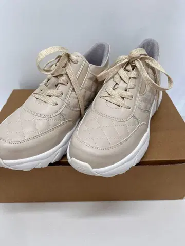 젤리빈스 핸즈프리 퀼팅 레이스업 스니커즈 S 사이즈