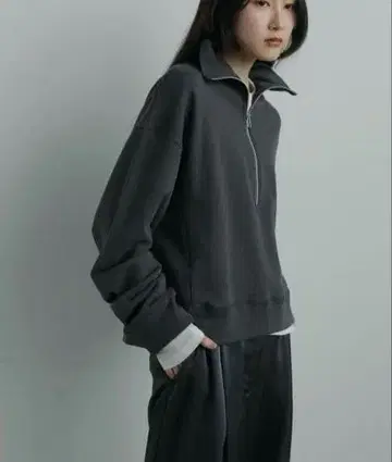 [ 미사용 새상품 ] 안느크 Half Zip Tops