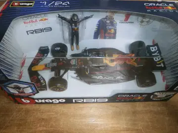 부라고 1/24 오라클 레드불 RB19 (2023) 피규어 포함