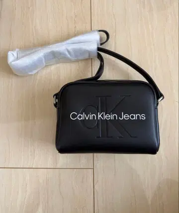 캘빈 클라인 숄더백
