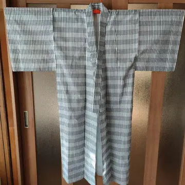 화이트 블랙 체크 무늬 유카타