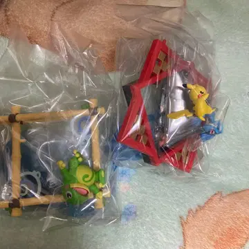 포켓몬 포근포근 흔들흔들 장식 총 2점