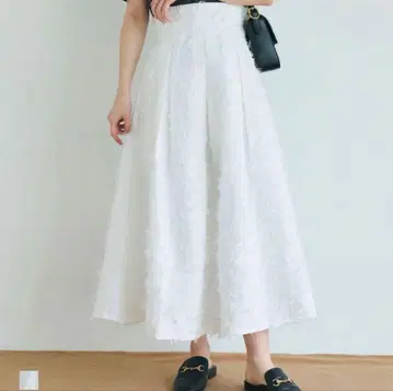 [ 완판템 ] 베이스먼트 온라인 프린지 플레어 스커트 S