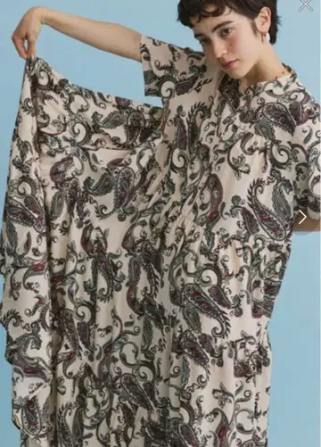 페이즐리 프린트 반팔 티어드 원피스 [고품질]