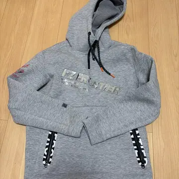 M 사이즈 아이즈 프론티어 후드 부착 후드티