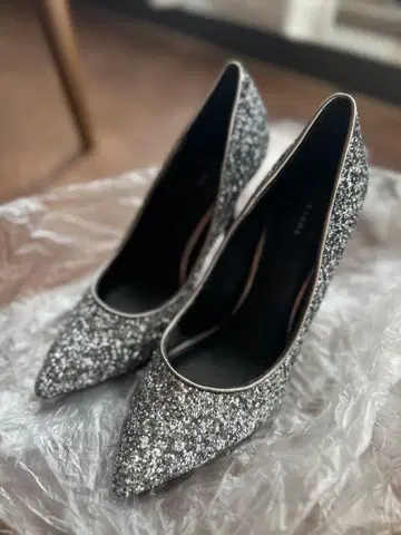 RANDA 실버 글리터 하이힐