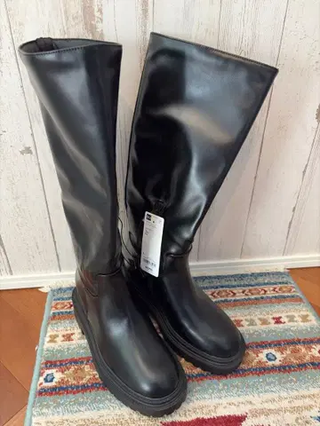 GU 볼륨 밑창 머그잔 롱 부츠 L 사이즈 미사용 새상품