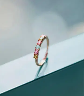 다색 스톤 부착 반지