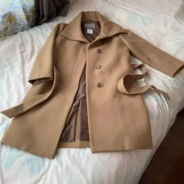 유나이티드 애로우즈 코트