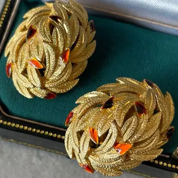 새상품급 빈티지 에나멜 리프 골드 귀찌