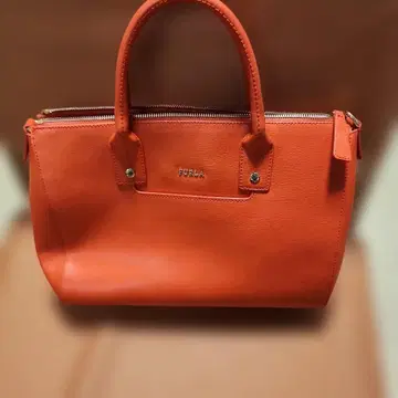 FURLA 오렌지 핸드백