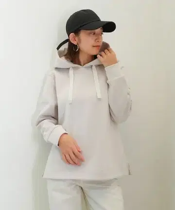 택 포함 새상품 다니엘 웰링턴 로고 베이지 후드 부착 후드티