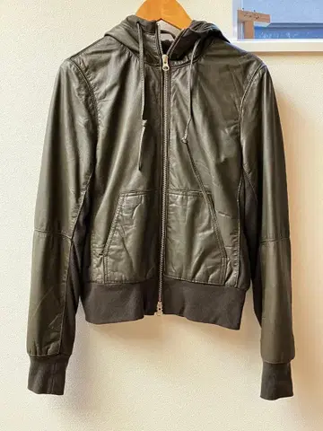 blue-conscious 가죽 재킷 양가죽 여성용 카키 후드 부착