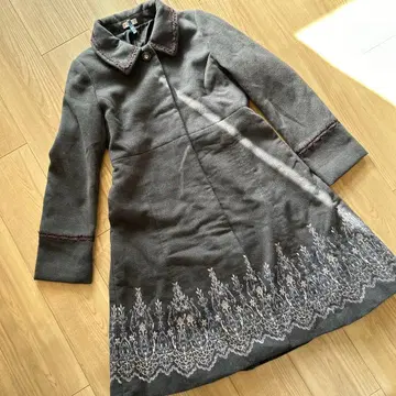 axes femme 자수 롱 코트 M 사이즈