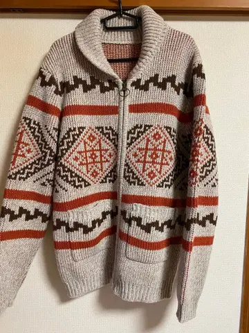 기하학 패턴 니트 가디건