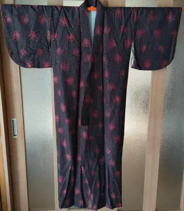 호몬기 블랙 베이스 빨간 꽃무늬 긴팔