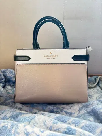 케이트 스페이드 핸드백 화이트/베이지