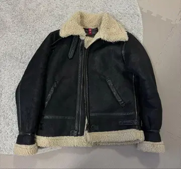 ALPHA INDUSTRIES B3 페이크 무스탕 자켓