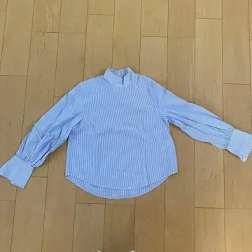 H&M 스트라이프 벌룬 슬리브 셔츠 EUR 32 블루