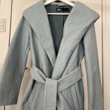 후드 부착 반코트