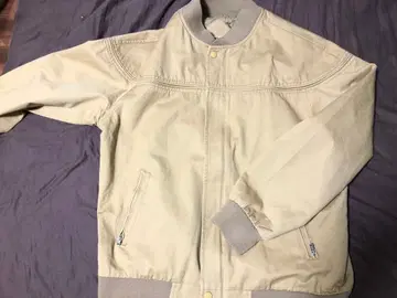 베이지 나일론 자켓