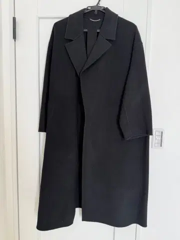 MANTECO 블랙 롱 코트