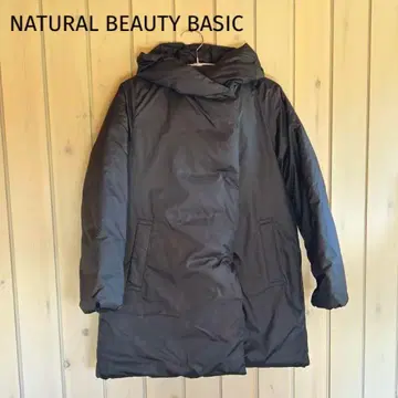 NATURAL BEAUTY BASIC 다운 코트 블랙