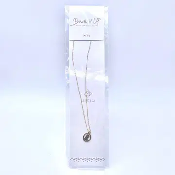 NINA NiziU 목걸이 2022 Burn it up