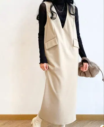 새상품 다크 엔젤 플랩 깊은 V넥 원피스 L 사이즈