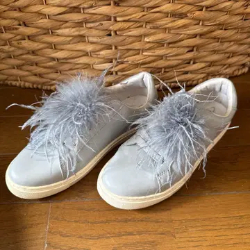 블루 퍼 스니커즈 ZARA