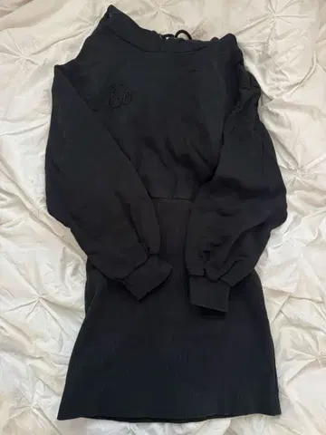 epine 맨투맨 원피스 BLK