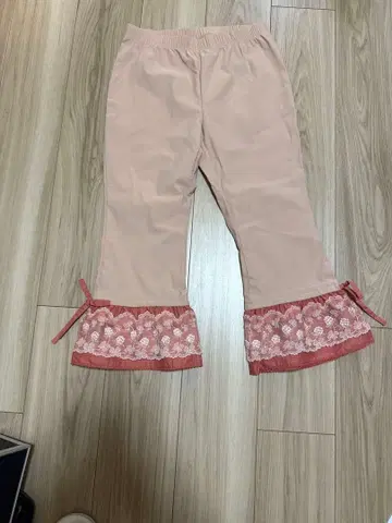 택없는 새상품 레이스 플레어 팬츠 핑크하우스