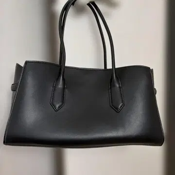 ZARA 블랙 토트백