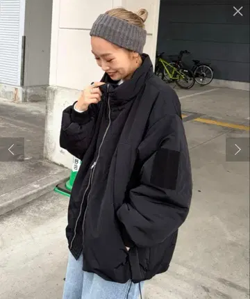 PON 기획 충전솜 스탠드 카라 자켓 블랙