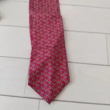 실크 소재 핑크 패턴 넥타이
