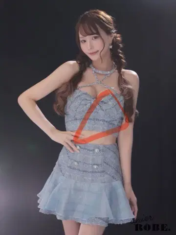 스카이블루 트위드풍 스트랩 드레스