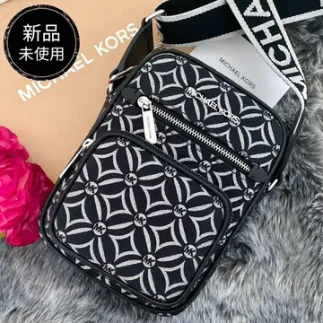 새상품 정품 MICHAEL KORS 숄더백 블랙 자카드